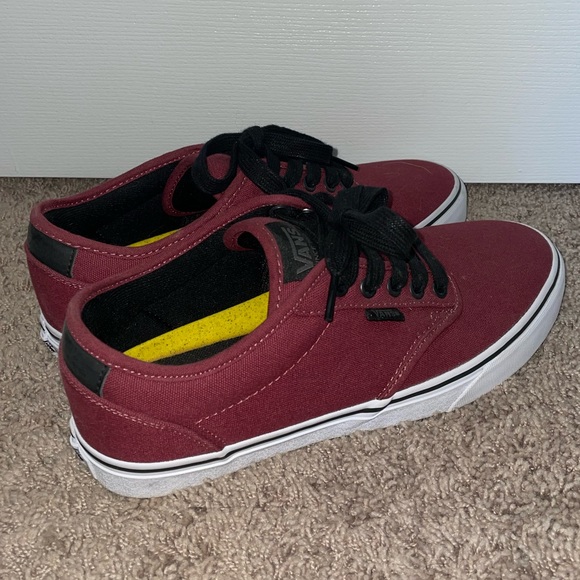 Vans - Picture 2 of 5